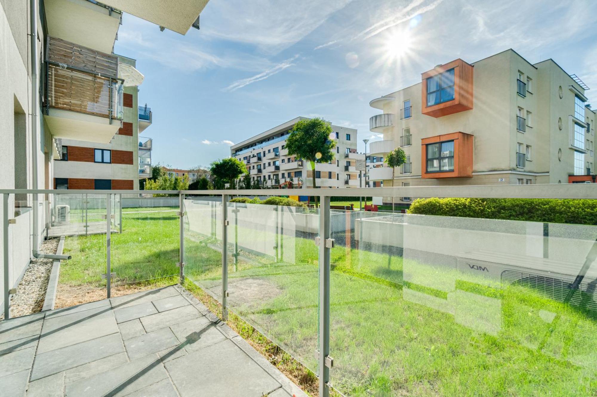 Modern Suites Koszyka 45 Opole Ngoại thất bức ảnh